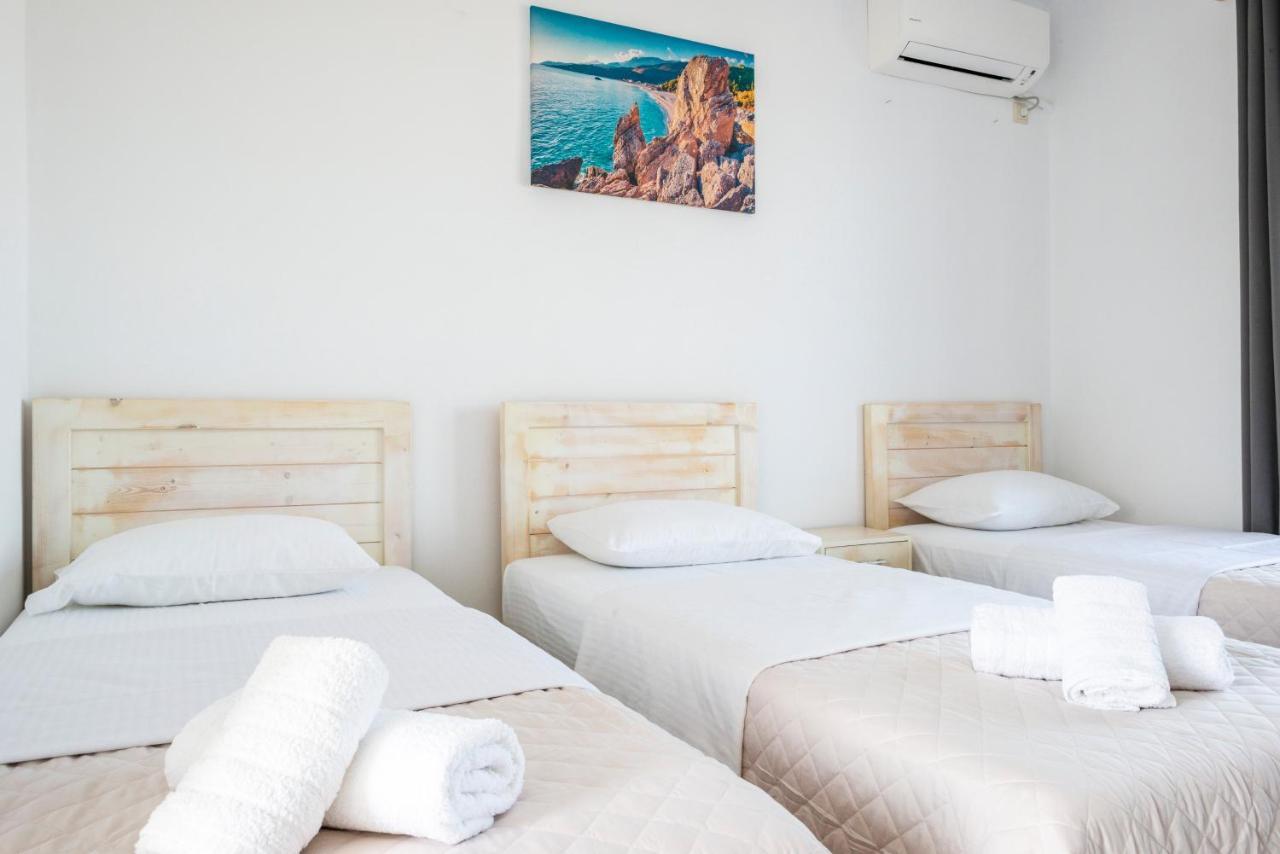 Blue Horizon Hotel Himare Exterior photo