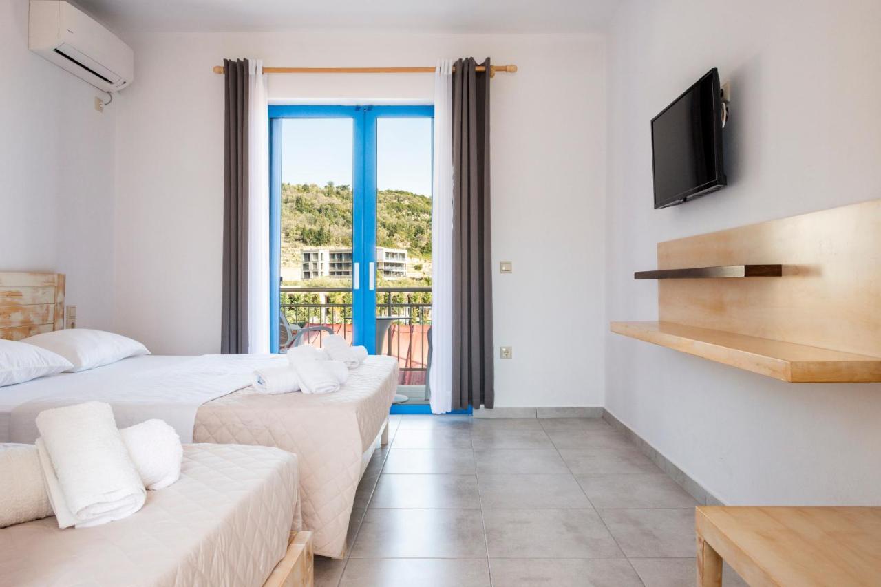 Blue Horizon Hotel Himare Exterior photo